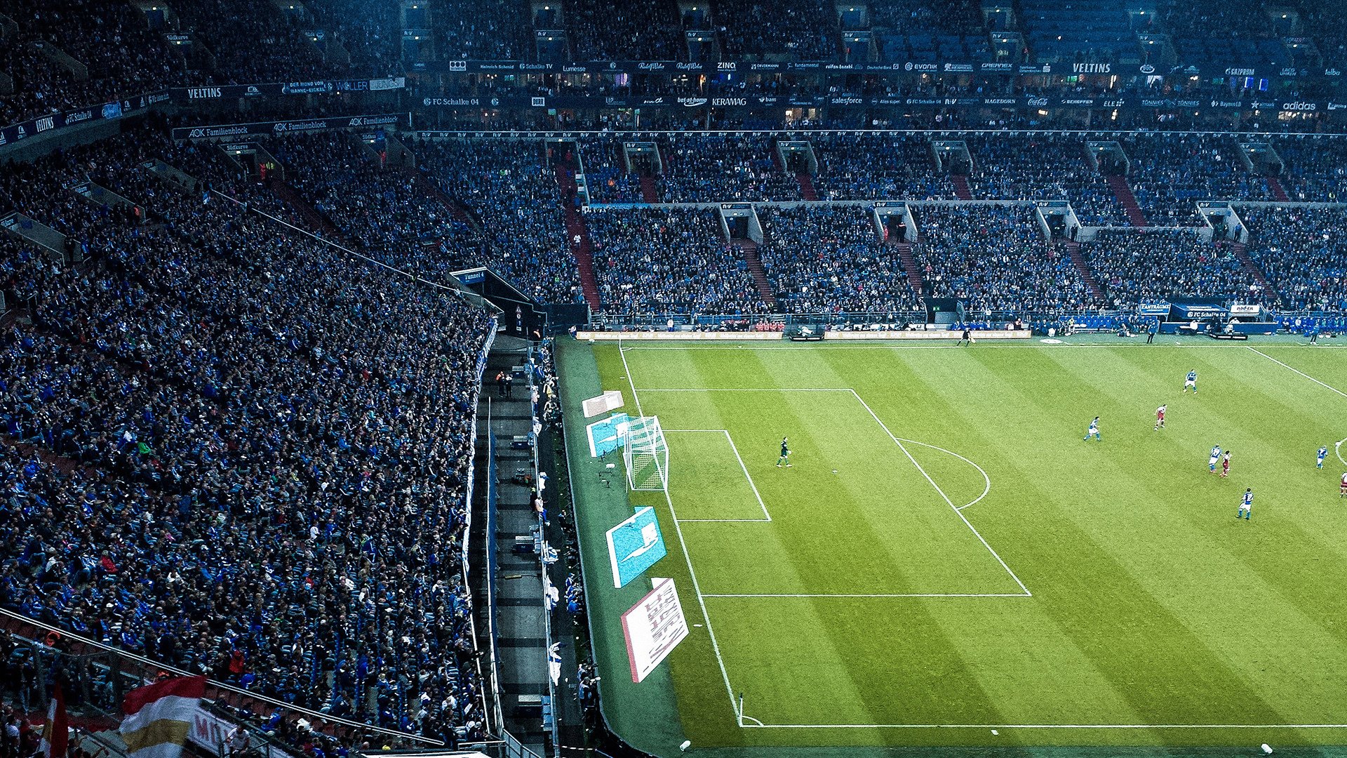 mk体育官网入口-皇家贝蒂斯通过中路组织持续控球推进，皇家贝蒂斯对