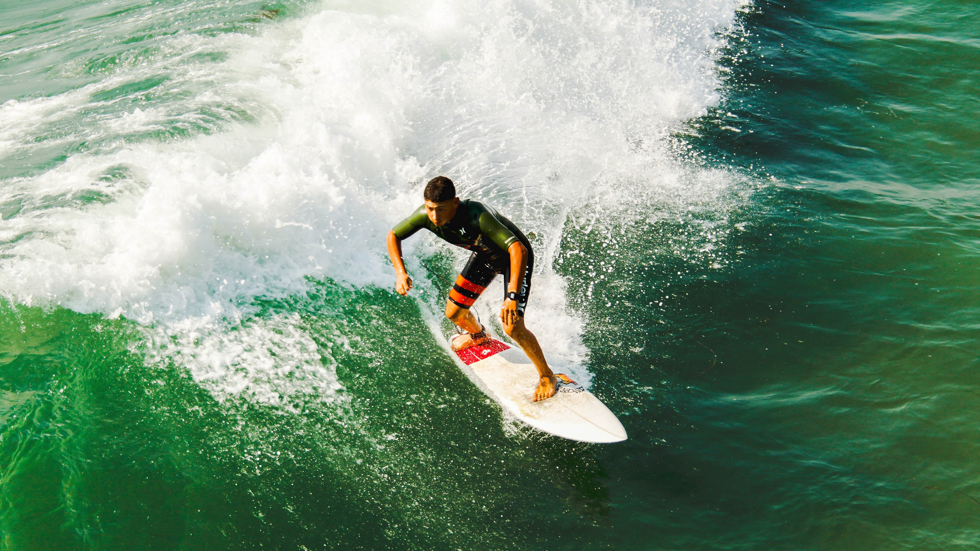 皇马利用速度差打出致命反击,皇马打的是什么阵型