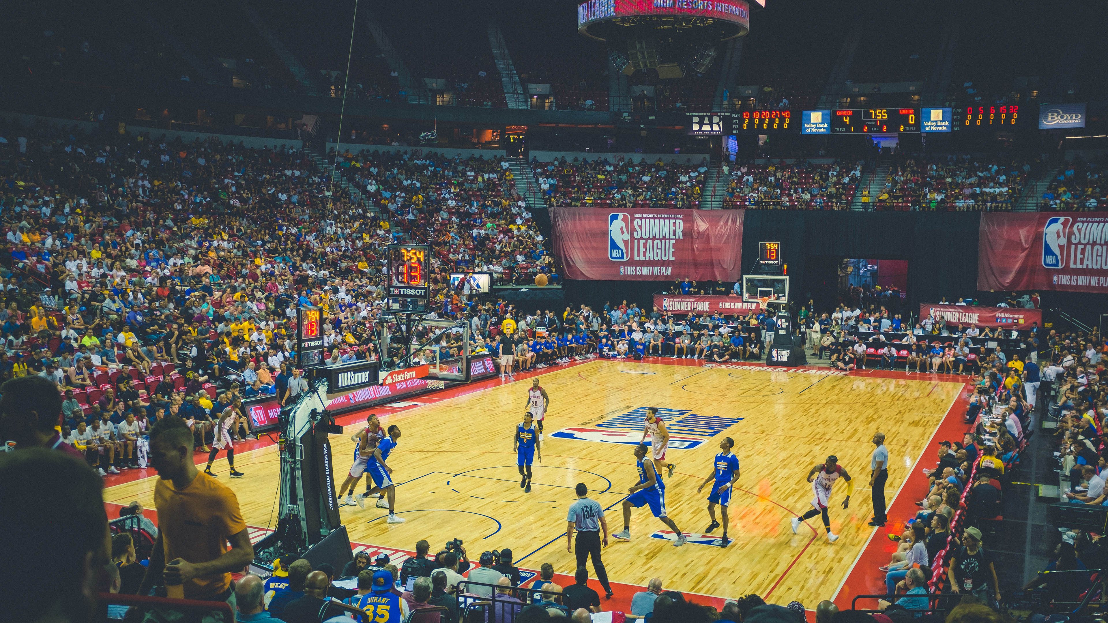 mk体育-职业联赛品牌价值稳步回升媒体曝光量持续增长，职业联赛都有什么