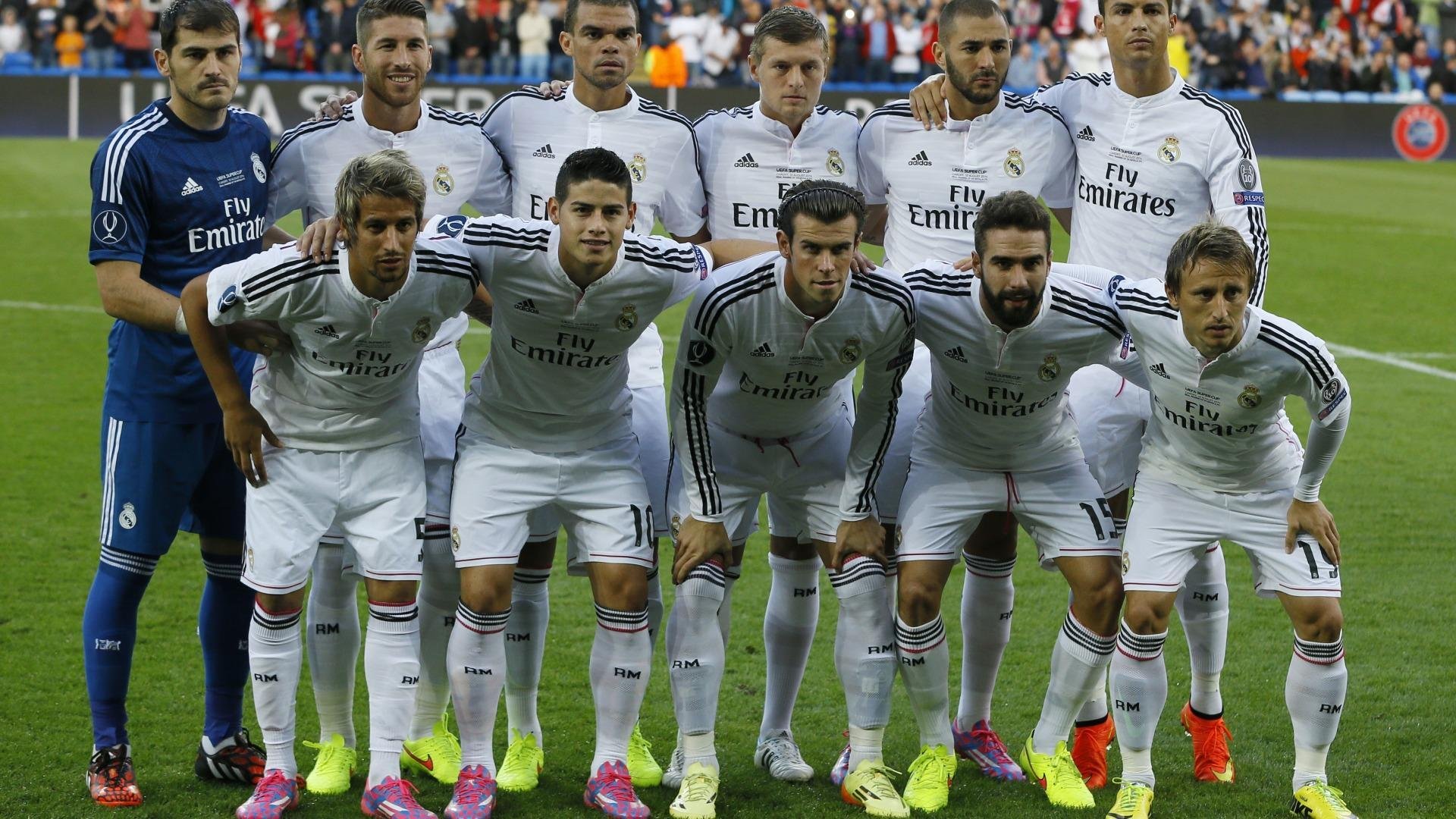 中国足球国家队注重体能与技能同步发展,国家足球队体能教练